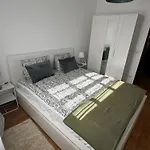 Refugio Da Nazare Local Veloso * 瓦尔杜德弗拉德斯