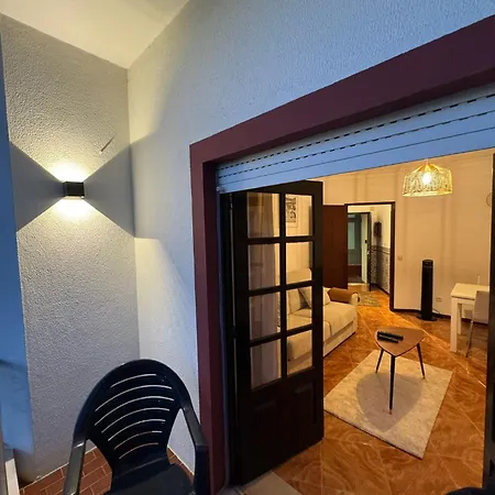 Refugio Da Nazare Local Veloso